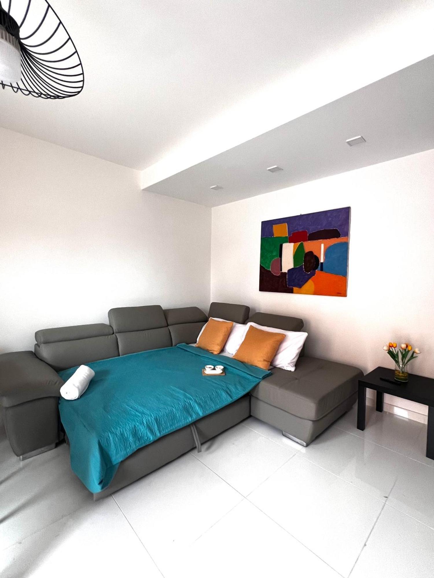 Roma Airport Sky Apartments Fiumicino Exterior foto
